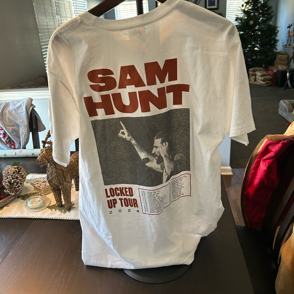 Source Unknown White Sam Hunt Tour Tee - Short Sleeve